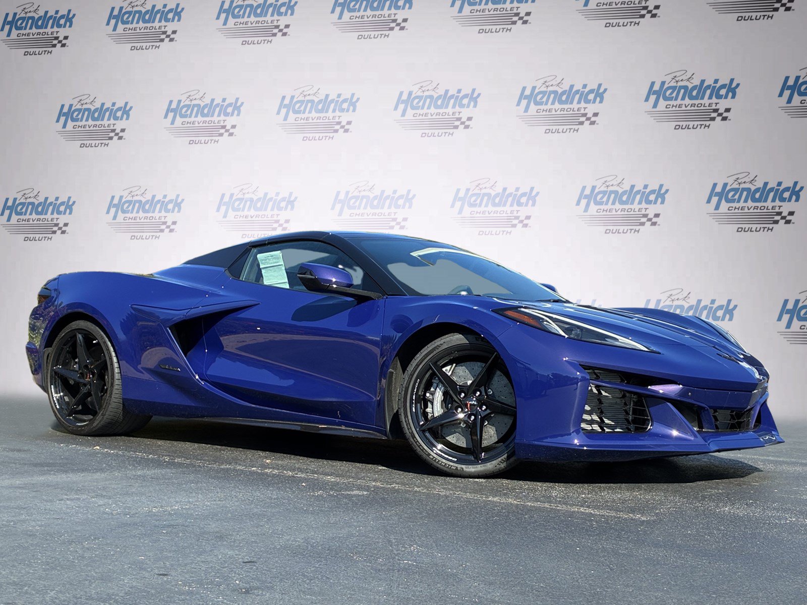 Used 2025 Chevrolet Corvette E-Ray AWD/4WD image 2