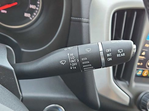 Used 2022 GMC Terrain SLT w/ Tech Package image 26