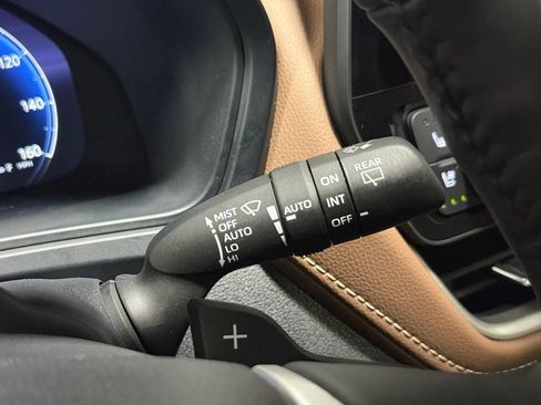 Used 2024 Toyota Grand Highlander AWD image 28
