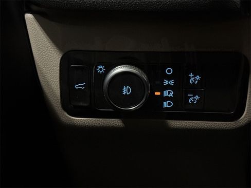 Used 2021 Ford Escape SEL w/ Technology Package image 17