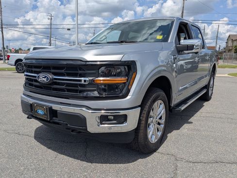 New 2025 Ford F150 XLT w/ Equipment Group 303A High image 8