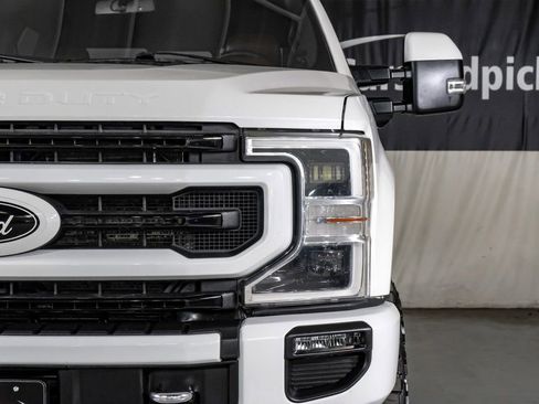 Used 2021 Ford F250 Platinum w/ FX4 Off-Road Package image 42