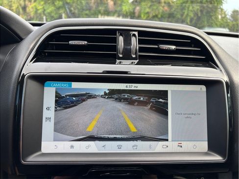 Used 2019 Jaguar F-PACE Premium AWD/4WD image 35