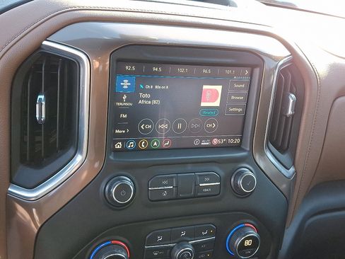 Used 2020 Chevrolet Silverado 1500 High Country image 18