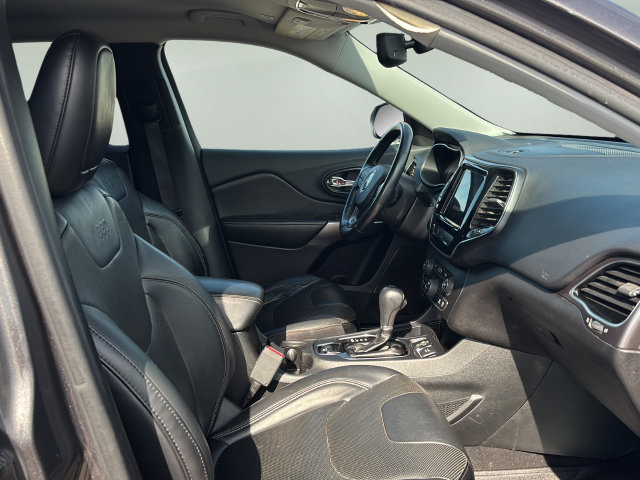 Used 2019 Jeep Cherokee Limited FWD image 10