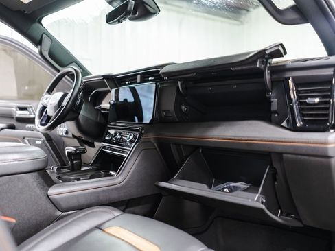 Used 2024 GMC Sierra 1500 AT4 w/ Technology Package image 37