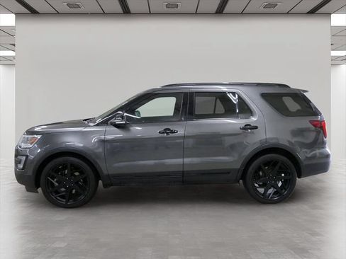 Used 2017 Ford Explorer Sport w/ Equipment Group 401A AWD/4WD image 3