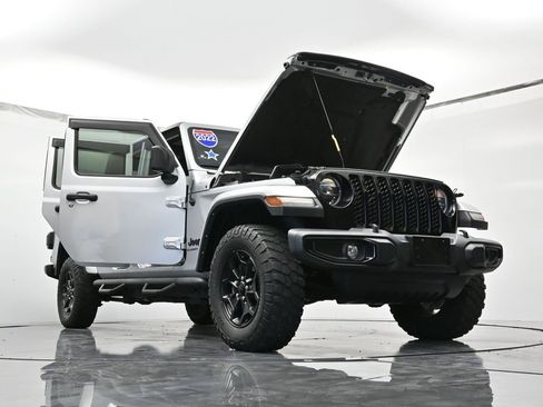 Used 2022 Jeep Gladiator Willys image 48