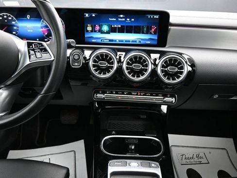 Used 2025 Mercedes-Benz CLA 250 image 20