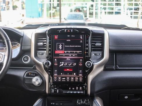 Used 2019 RAM 1500 Laramie image 17