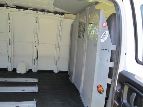 Used 2022 GMC Savana 3500 G3500 w/ Driver Convenience Package image 28