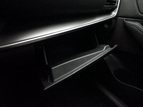 Certified 2023 Nissan Rogue SV w/ SV Premium B Package image 30