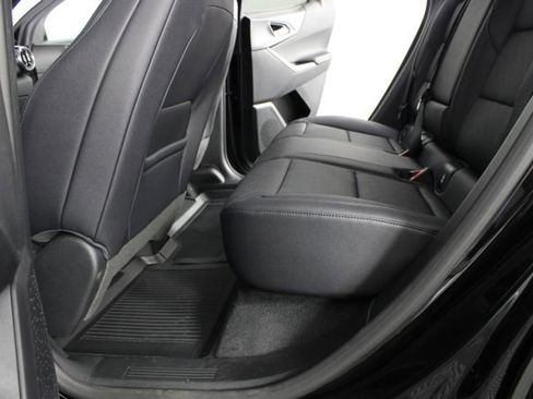New 2026 Chevrolet Equinox LT w/ Convenience Package II FWD image 17