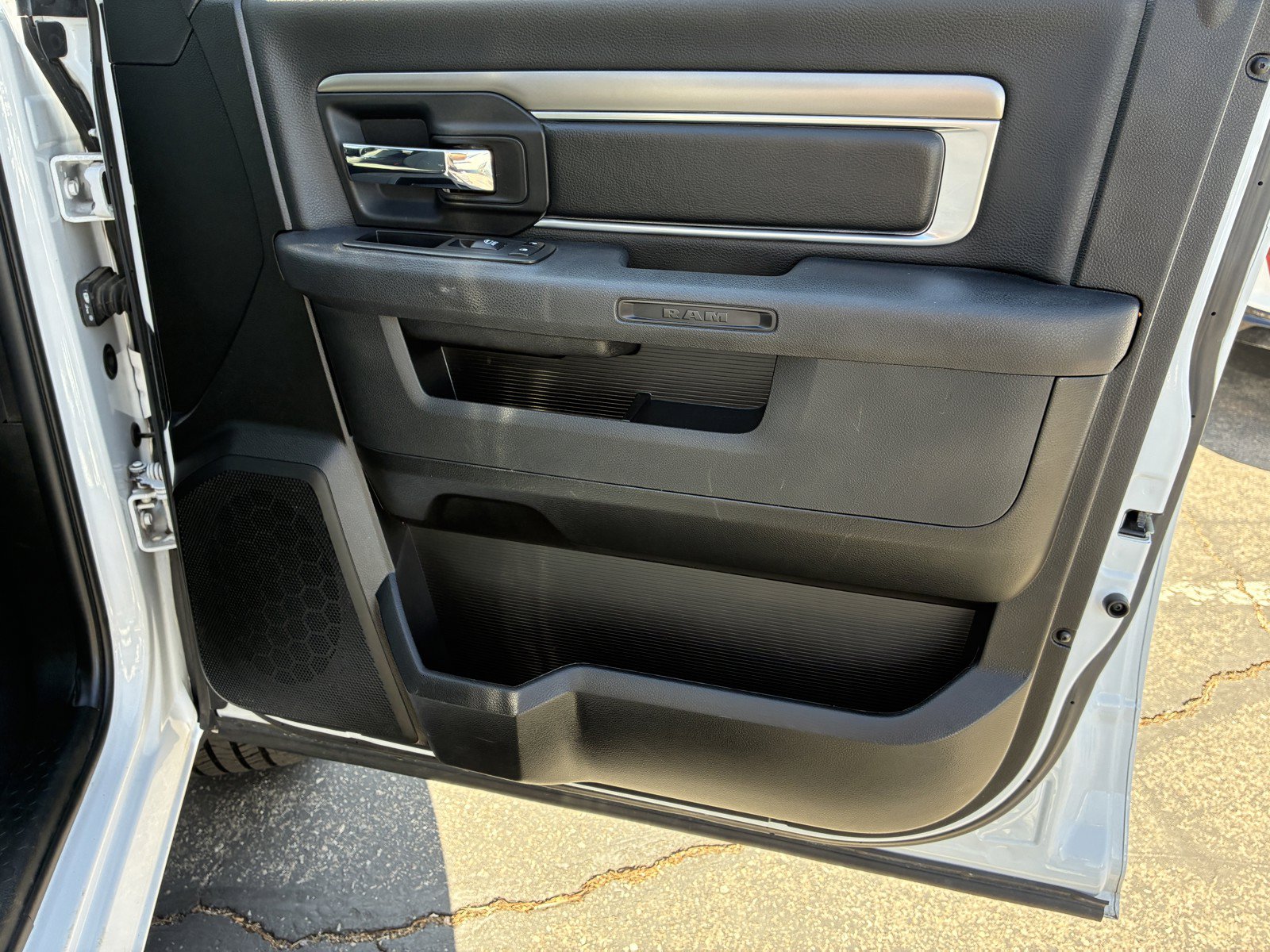 Used 2024 RAM 1500 Warlock AWD/4WD image 8