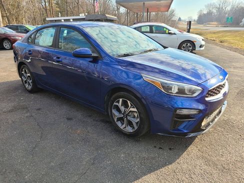 Used 2020 Kia Forte LXS FWD image 4