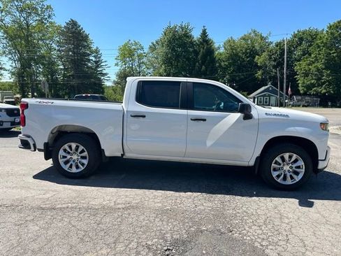 Used 2019 Chevrolet Silverado 1500 Custom w/ Custom Value Package AWD/4WD image 6