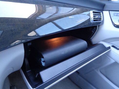 Used 2012 Mercedes-Benz CLS 550 image 16