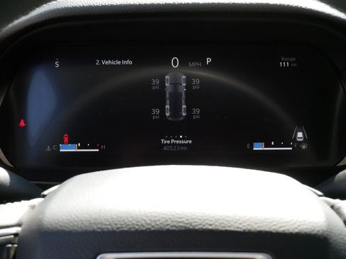 Used 2023 Jeep Grand Cherokee Limited w/ Black Appearance Package image 21