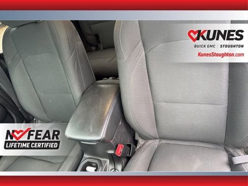 Used 2020 Jeep Wrangler Unlimited Sport image 13