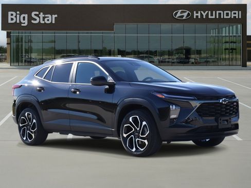 Used 2024 Chevrolet Trax RS image 6