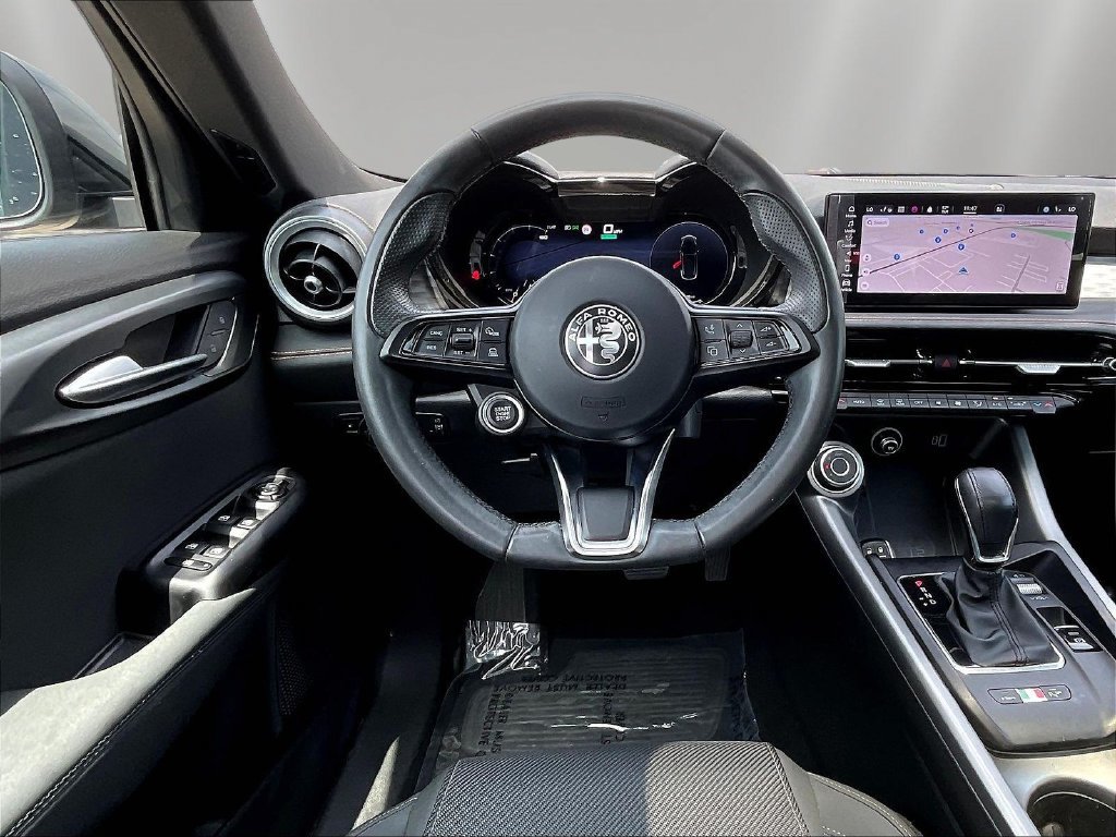 Used 2024 Alfa Romeo Tonale Ti AWD/4WD image 8