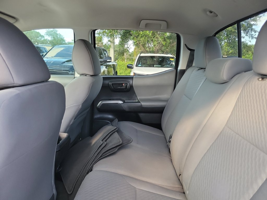 Certified 2023 Toyota Tacoma SR5 AWD/4WD image 24