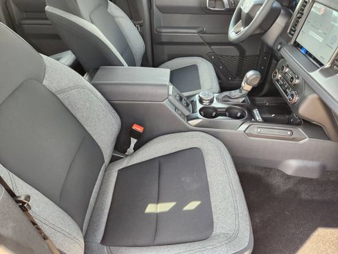 New 2025 Ford Bronco 4-Door AWD/4WD image 13