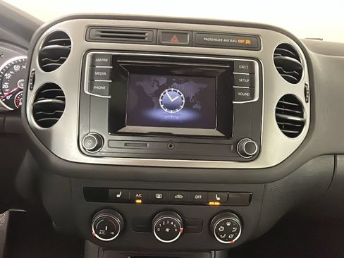 Used 2016 Volkswagen Tiguan S AWD/4WD image 28
