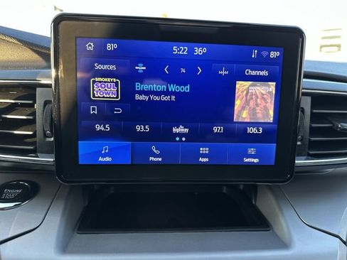 Used 2022 Ford Explorer XLT w/ Equipment Group 202A image 14