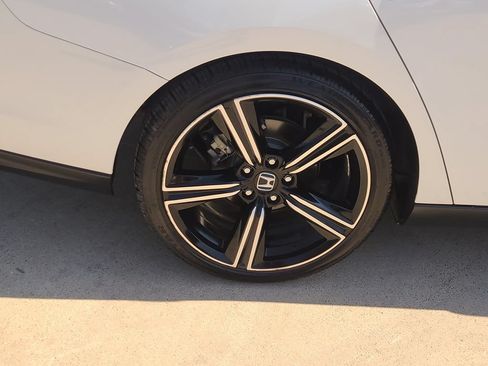 Used 2023 Honda Accord Sport image 6