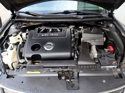 Used 2010 Nissan Altima 3.5 SR w/ Sport Pkg image 37