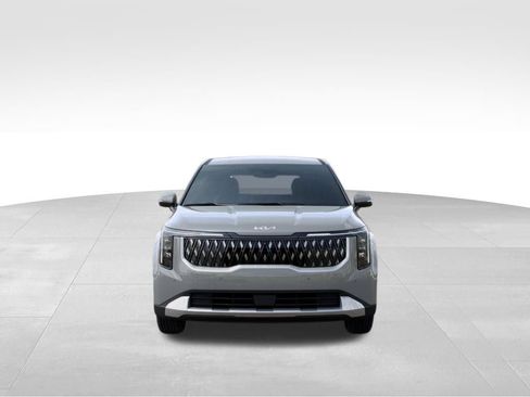 New 2026 Kia Carnival EX FWD image 2
