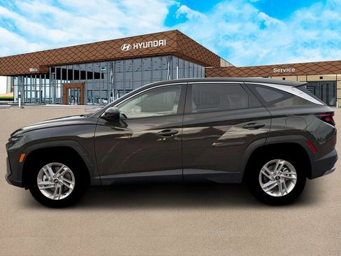 New 2026 Hyundai Tucson SE FWD image 3