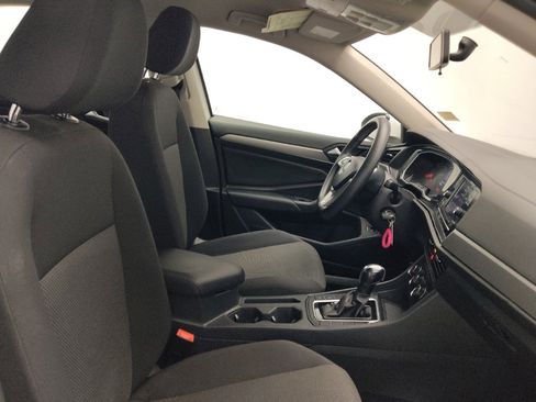 Used 2019 Volkswagen Jetta S w/ Driver Assistance Package image 21