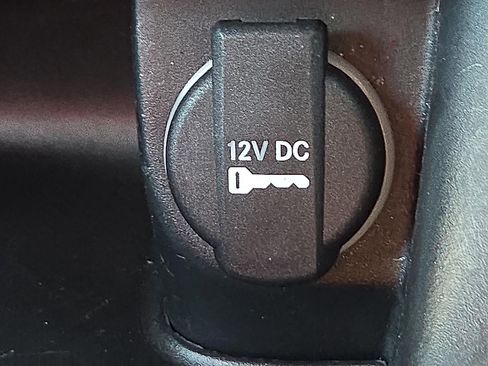 Used 2021 Dodge Charger SXT w/ Leather Interior Group image 17