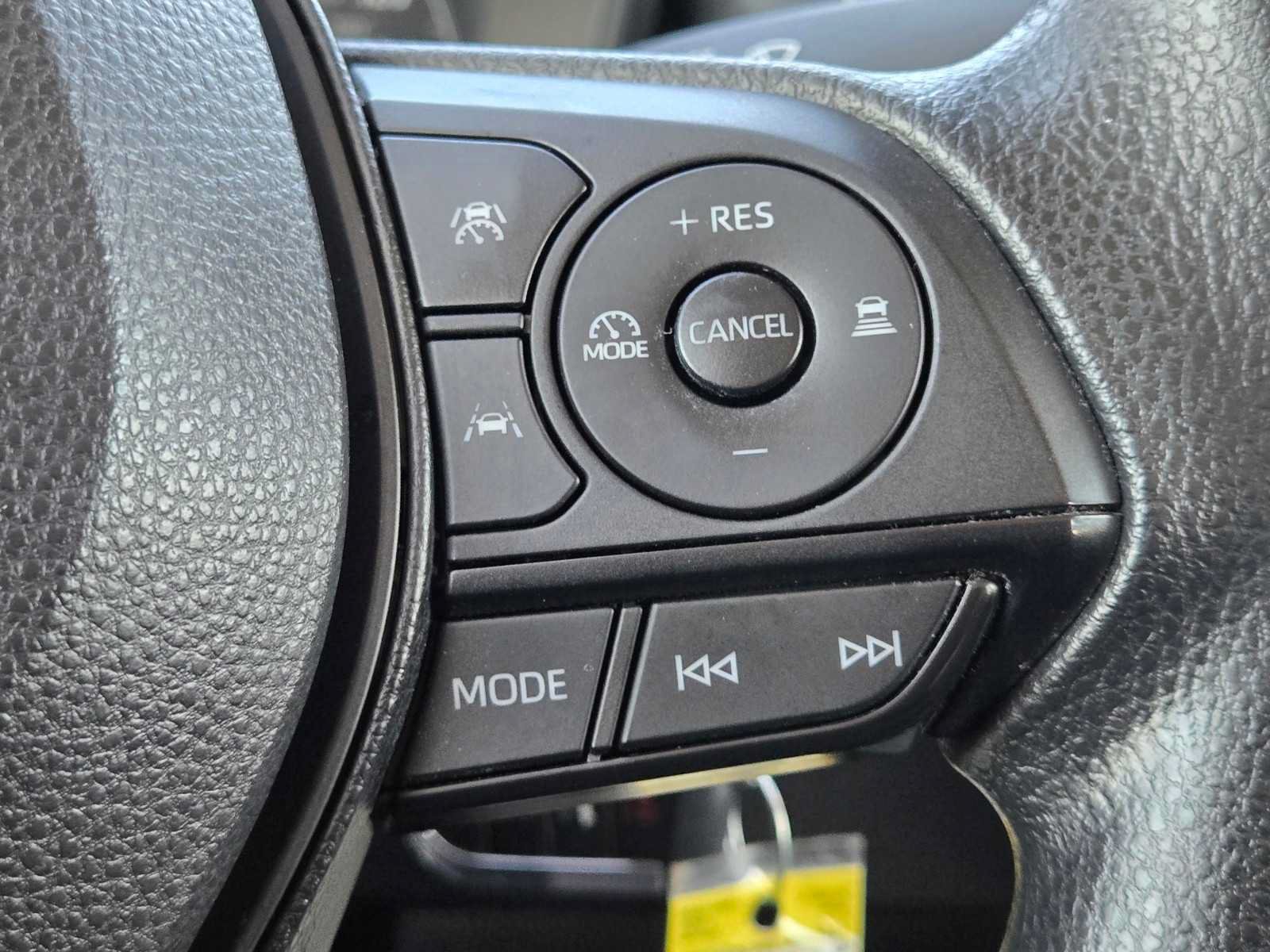 Used 2023 Toyota Corolla LE w/ Carpet Mat Package (TMS) FWD image 27