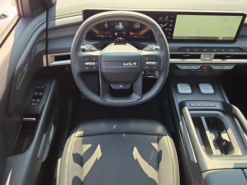 New 2027 Kia Telluride LX FWD image 7