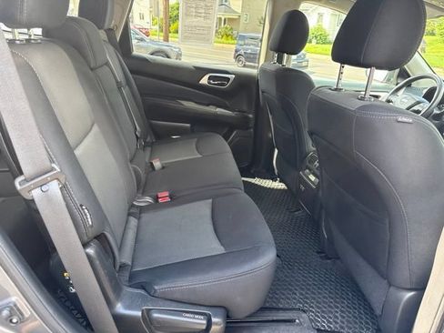 Used 2020 Nissan Pathfinder SV AWD/4WD image 34