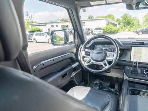 Used 2022 Land Rover Defender 110 X-Dynamic HSE AWD/4WD image 19