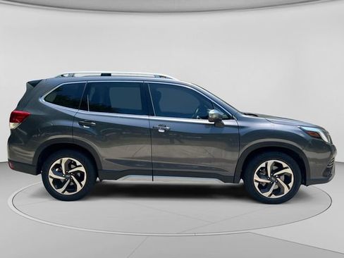 Used 2024 Subaru Forester Touring AWD/4WD image 7