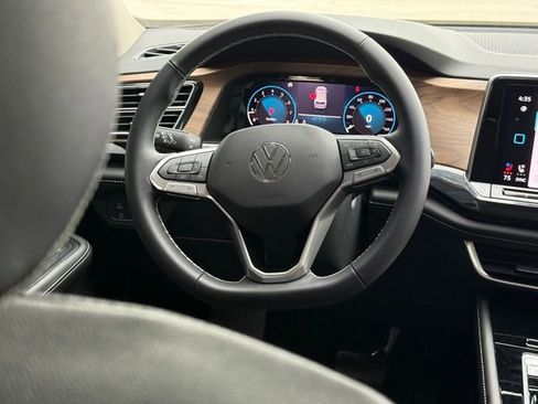 New 2026 Volkswagen Atlas SE image 18