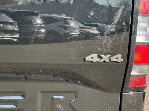 Used 2022 Nissan Frontier S w/ Technology Package image 31