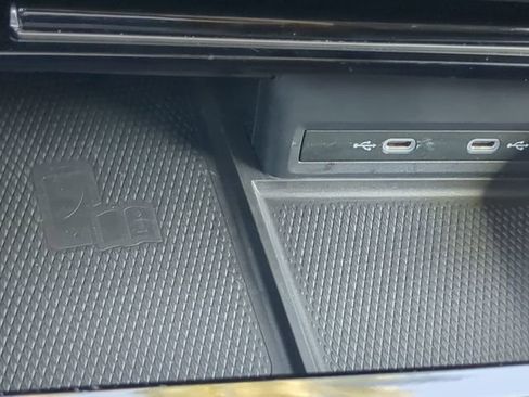 Certified 2024 Volkswagen Atlas SE image 25