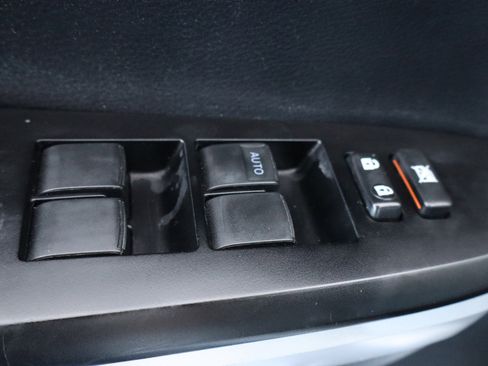 Used 2017 Toyota Tundra SR5 image 27