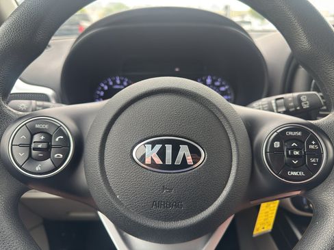 Used 2020 Kia Soul S FWD image 14
