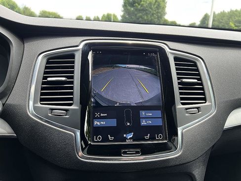 Used 2021 Volvo XC90 T5 Momentum w/ Climate Package FWD image 15