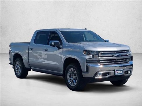 Used 2020 Chevrolet Silverado 1500 LTZ w/ LTZ Premium Package RWD image 3