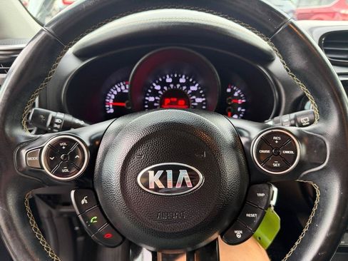 Used 2016 Kia Soul + w/ Audio Package FWD image 26