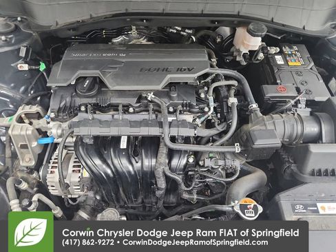 Used 2025 Hyundai Kona SEL AWD/4WD image 32