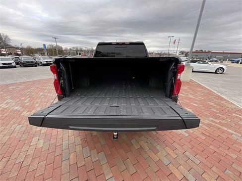 Used 2023 Chevrolet Silverado 1500 ZR2 w/ Technology Package image 35